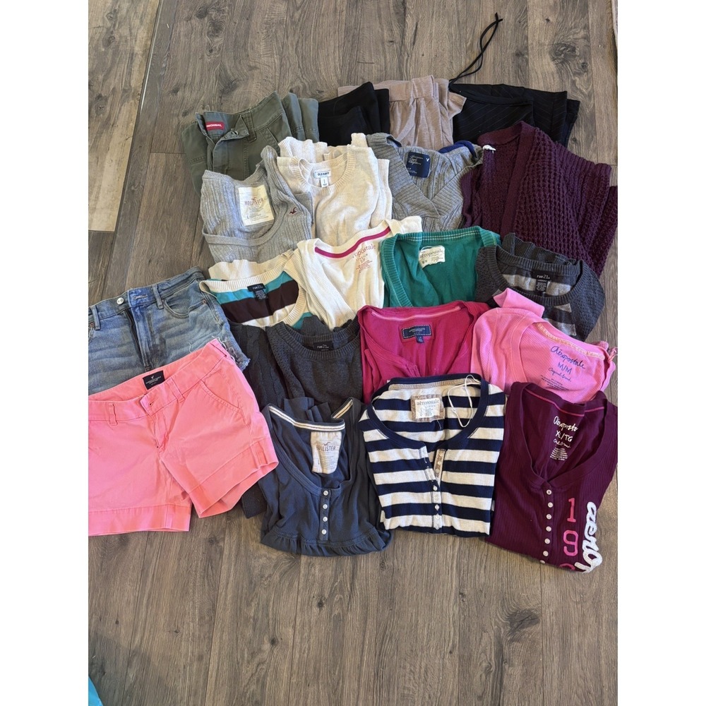Updated: Y2K Vintage Lot Of 22 Hollister, Aero, American Eagle, Rue 21  Babydoll